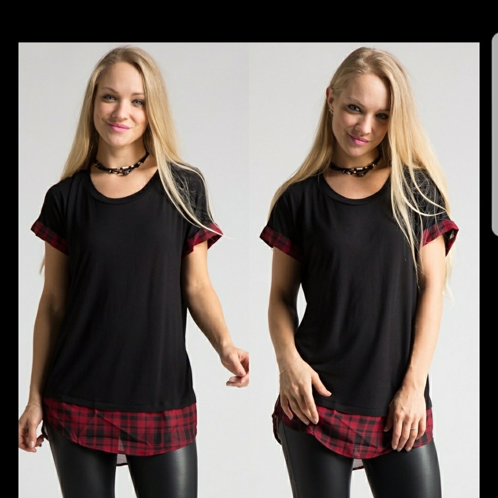 🔥**LAST ONE!!** Black peekaboo plaid tee